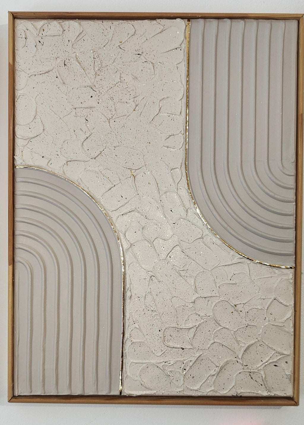 Tableau décoratif beige or relief artisanal texture fait main 30x40cm