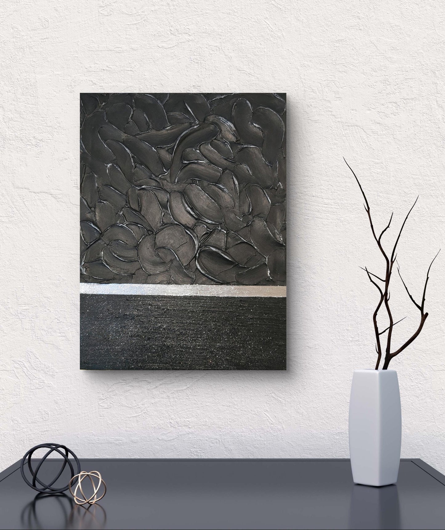 Tableau décoratif noir argent relief 30x40 cm - Art mural texturé artisanal fait main France - Décoration murale élégante LOEV DECO
