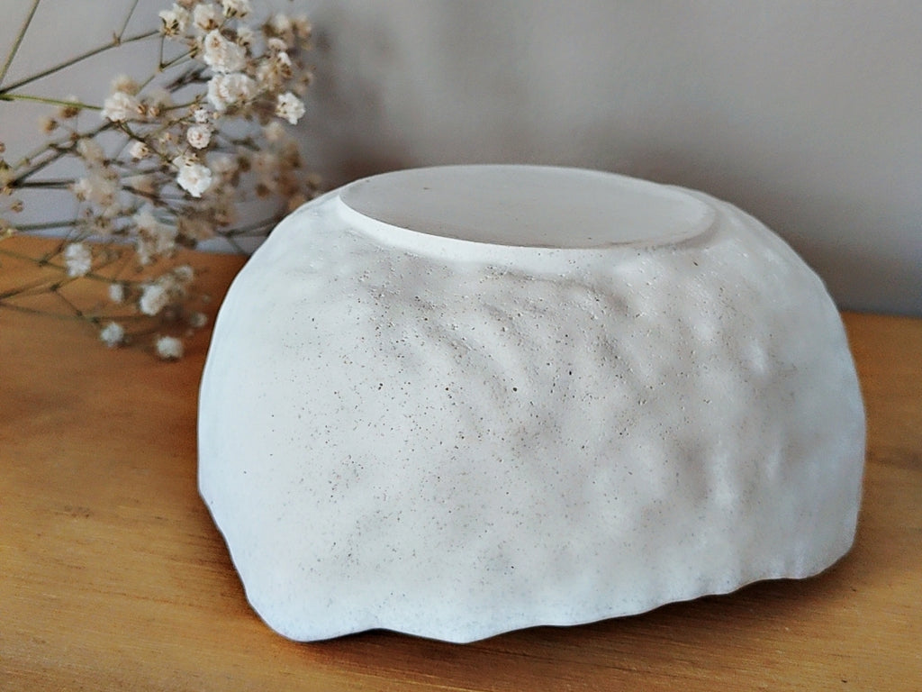 Coupelle Profonde Blanc Cassé Effet Sablé - Bol Décoratif Bords Ondulés Céramique