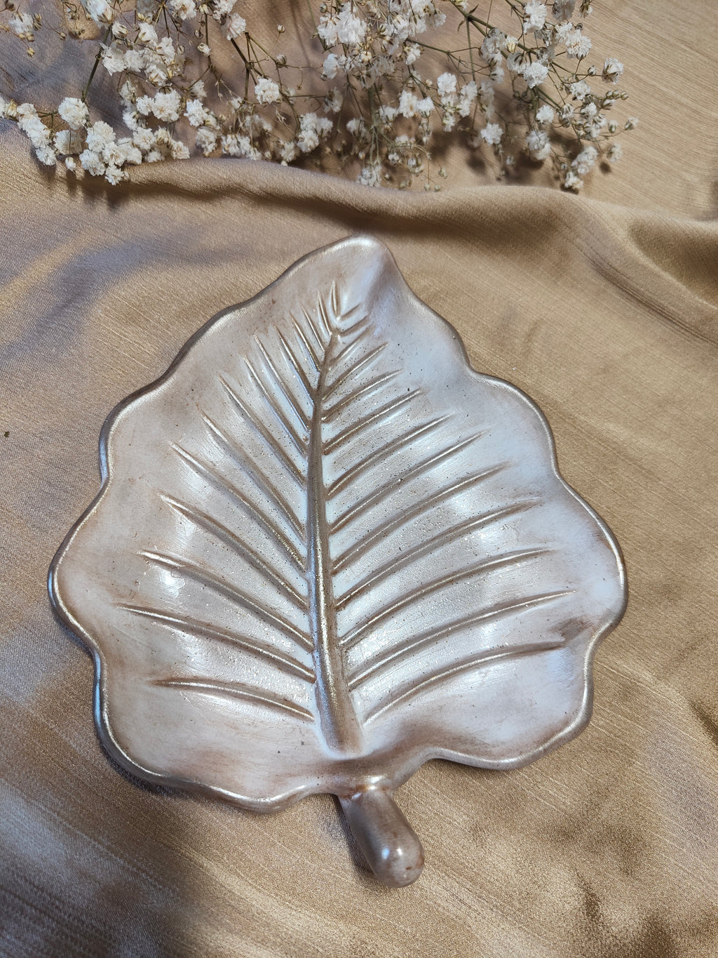 Plateau Décoratif, Forme Feuille - Vide-Poche - couleur au choix - Céramique Fait Main