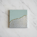 Toile texturée Rivage 20x20 cm mise en situation intérieur scandinave — LOEV DECO